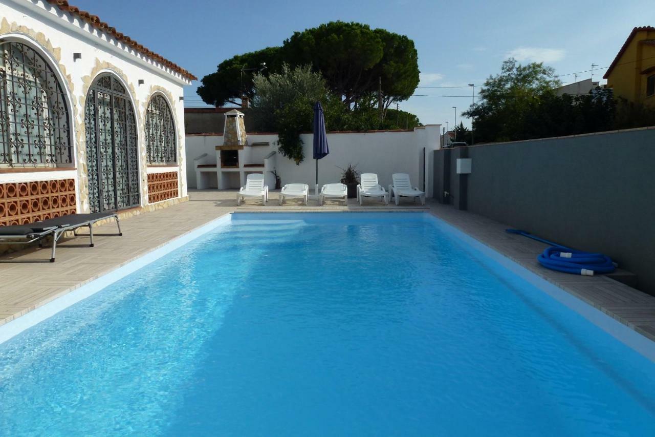 Villa Tarragona L' Escala Екстериор снимка