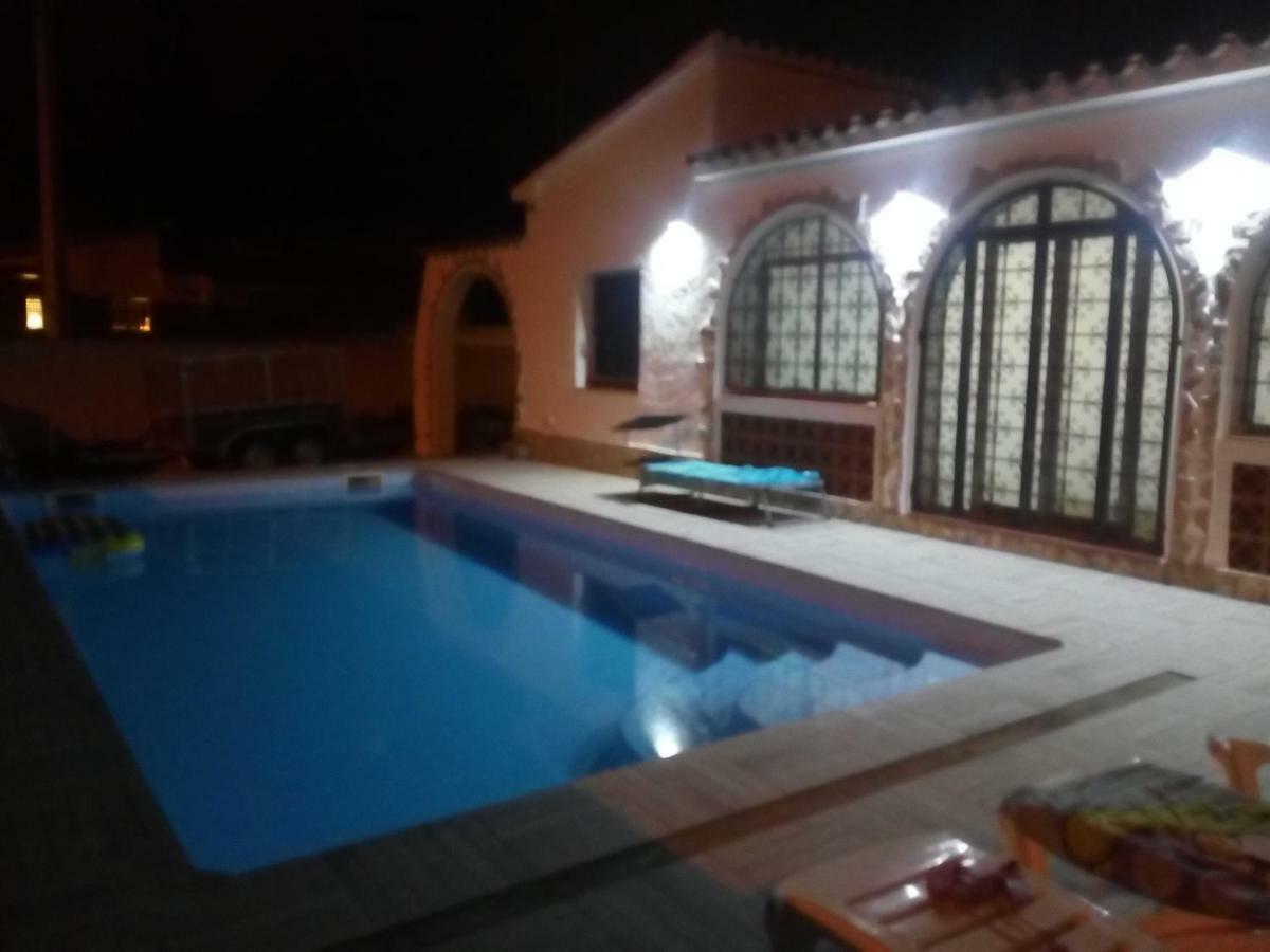 Villa Tarragona L' Escala Екстериор снимка