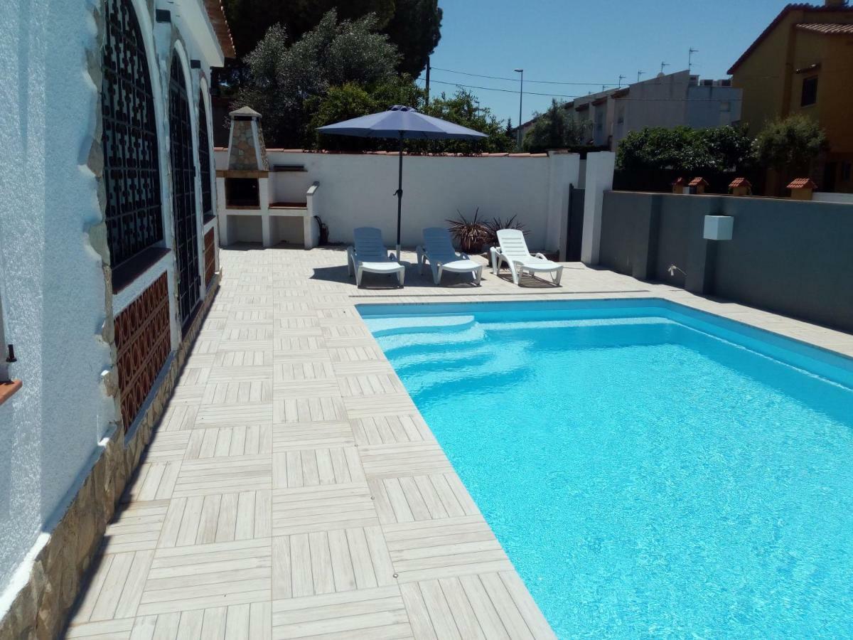 Villa Tarragona L' Escala Екстериор снимка
